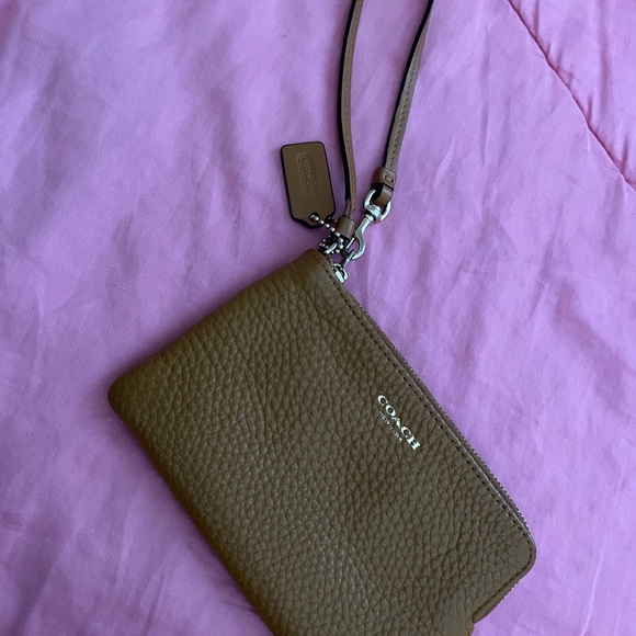 Light Brown/Tan Coach Wriatlet - Picture 3 of 3